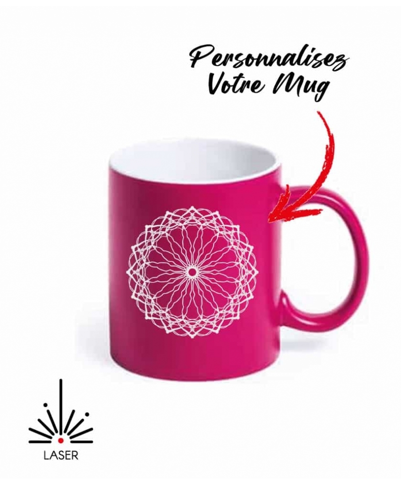 Mug Fushia avec gravure Blanche